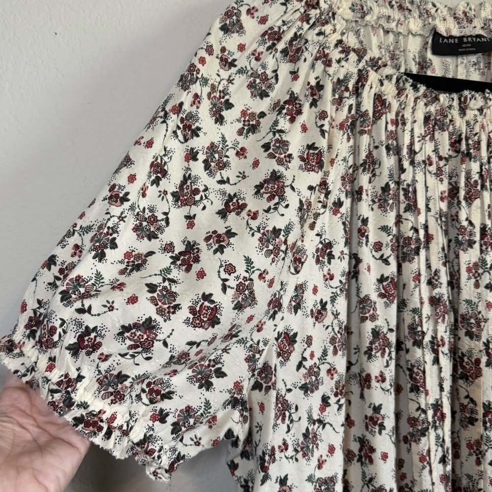 Lane Bryant Puff-Sleeve Crew Neck Pintuck Blouse Top White Floral Stretch 18/20 - Picture 4 of 12